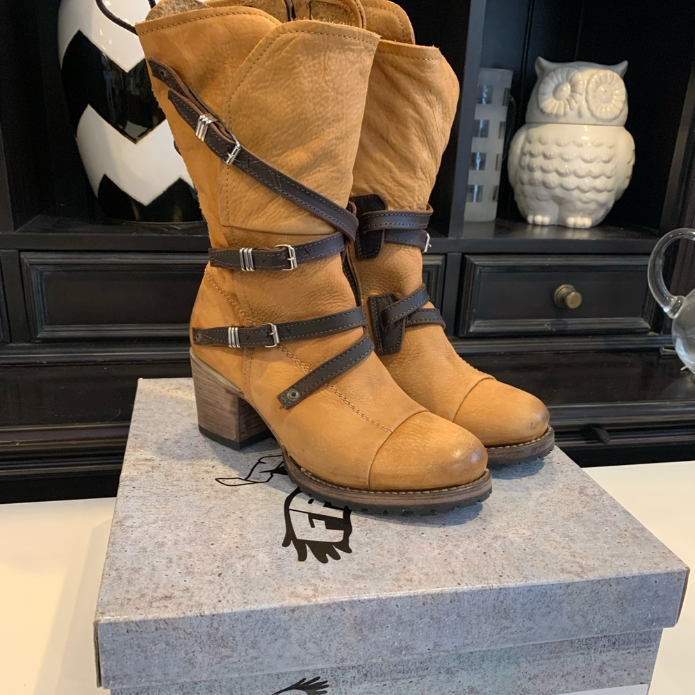 Freebird Cora Boots